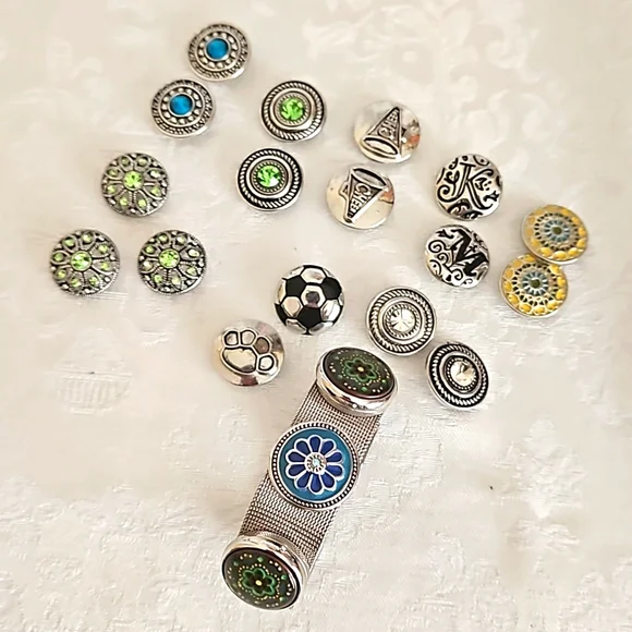 Snap Charms Bracelet. - Picture 10 of 13